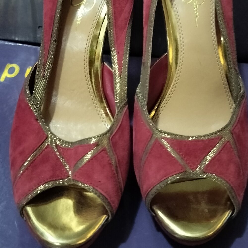 High heel shoes